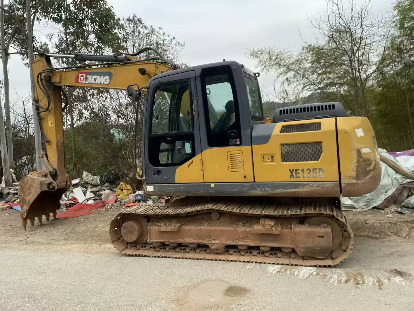 Buy XCMG XE135GA Used Excavator / 1