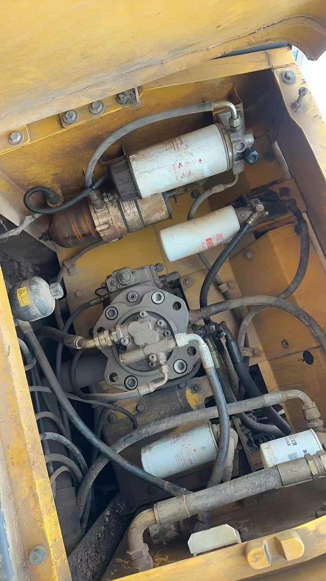 Buy Volvo EC200 Used Excavator / 6 Used Volvo EC200 Excavator 2014 Model / 6