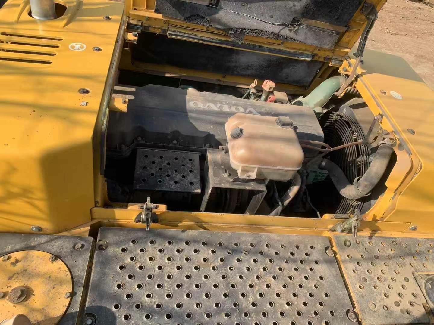 Buy Volvo ECR38 Used Excavator / 8 Used Volvo ECR38 Excavator 2016 Model / 8