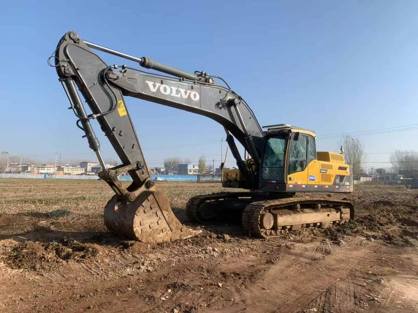 Buy Volvo ECR38 Used Excavator / 2 Used Volvo ECR38 Excavator 2016 Model / 2