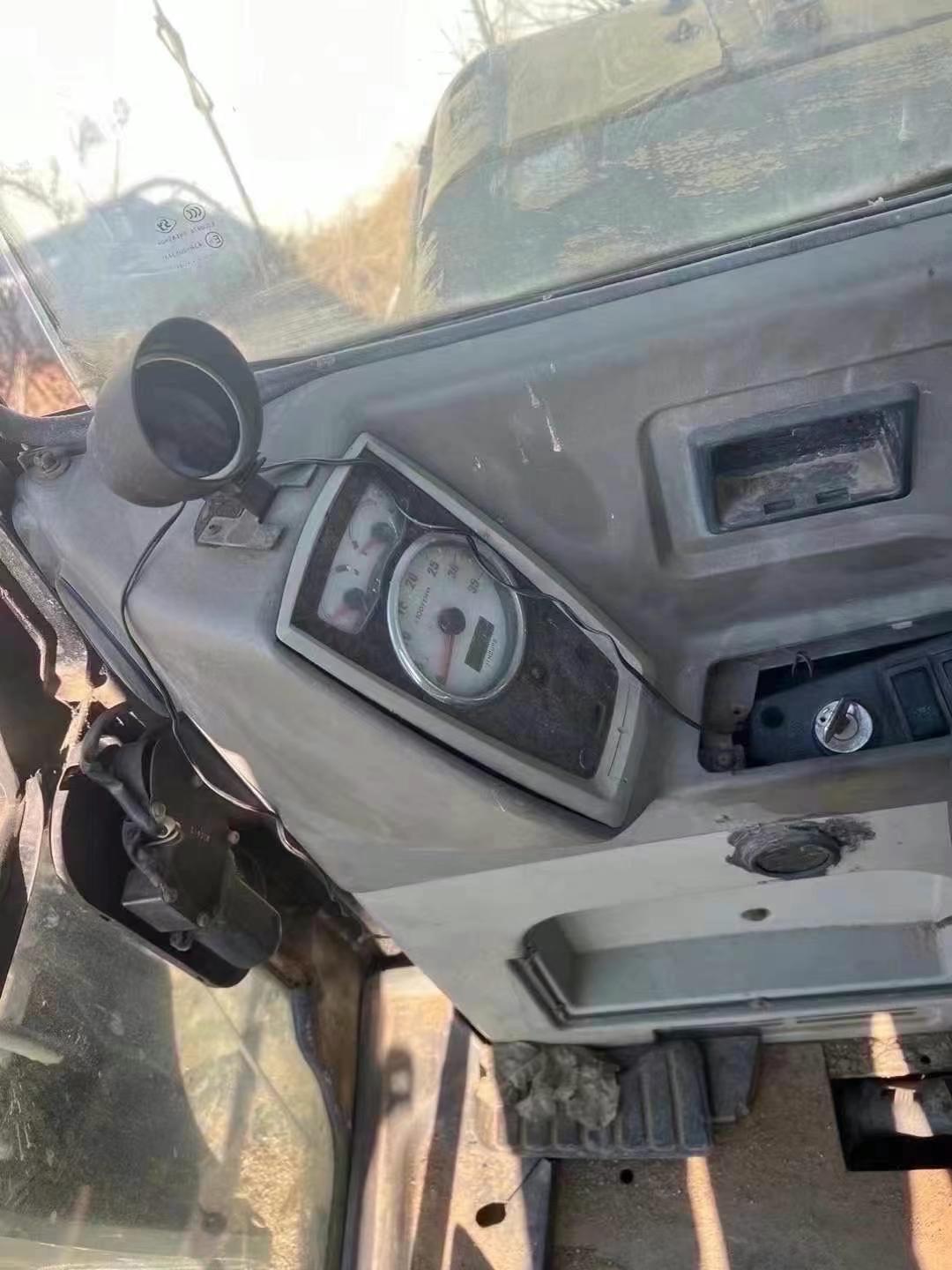 Buy Hyundai HX60 Used Excavator / 5 Used Hyundai HX60 Excavator 2016 Model / 5