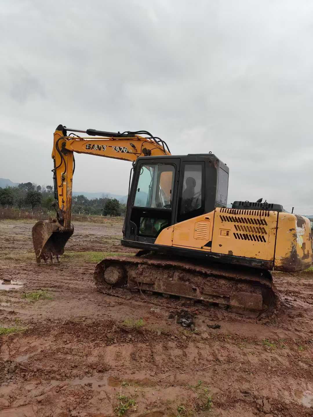 Buy Sany SY115C Used Excavator / 1