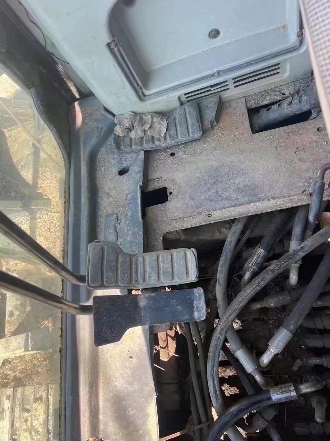 Buy Hyundai HX60 Used Excavator / 4 Used Hyundai HX60 Excavator 2016 Model / 4