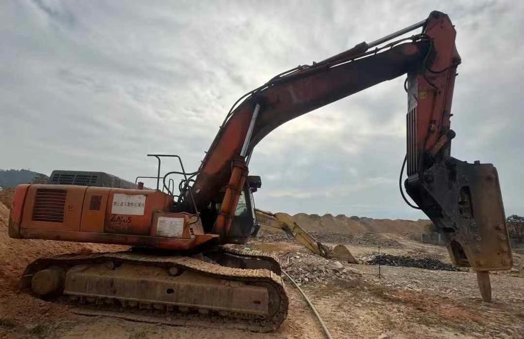 Buy Hitachi ZX50 Used Excavator / 2 Used Hitachi ZX50 Excavator 2016 Model / 2