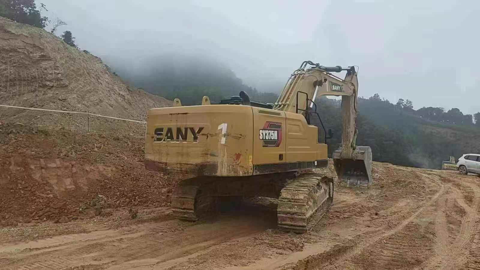 Buy Sany SY75 Used Excavator / 1