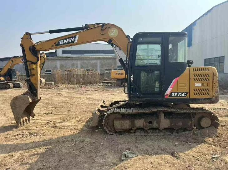 Buy Sany SY75 Used Excavator / 1