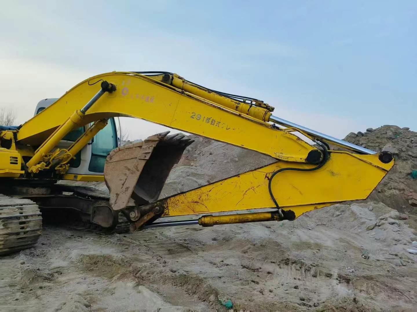 Buy Sumitomo SH200A3 Used Excavator / 5 Used Sumitomo SH200A3 Excavator 2016 Model / 5