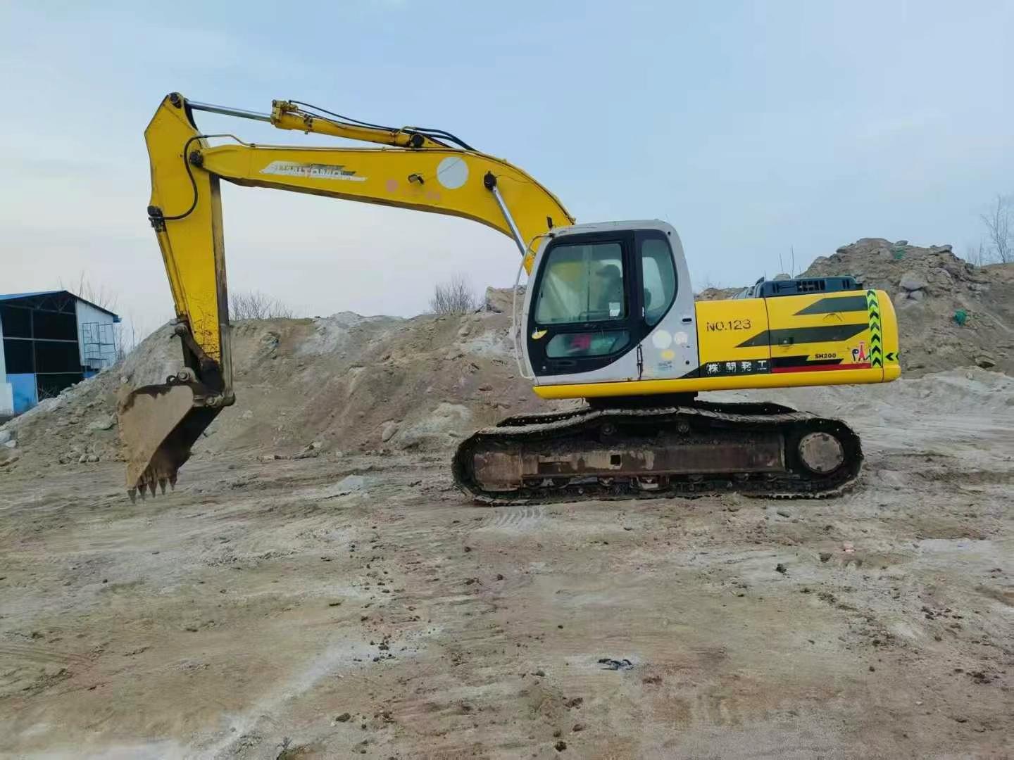 Buy Sumitomo SH200A3 Used Excavator / 1