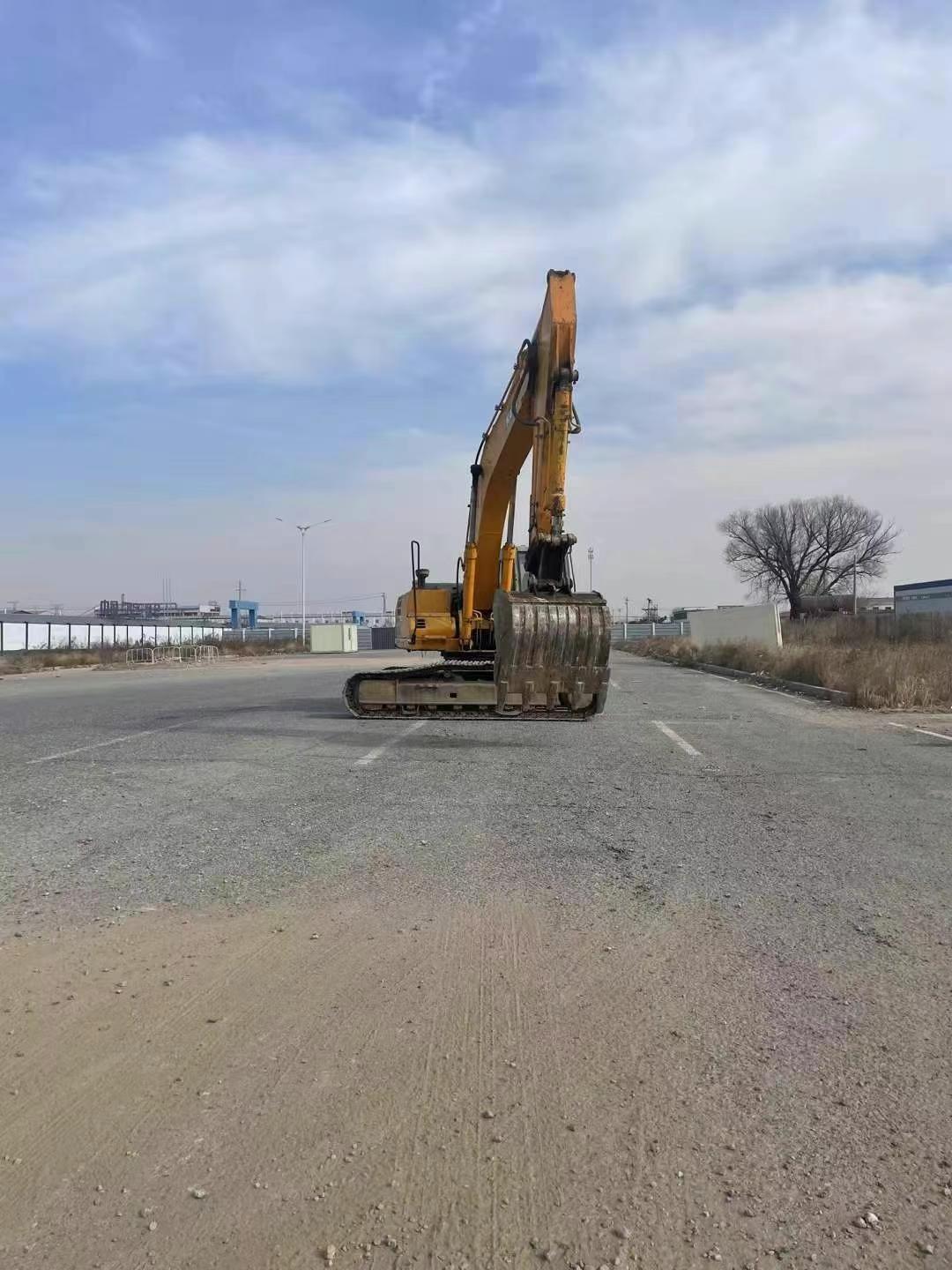 Buy Kato HD1023R Used Excavator / 3 Used Kato HD1023R Excavator 2018 Model / 3