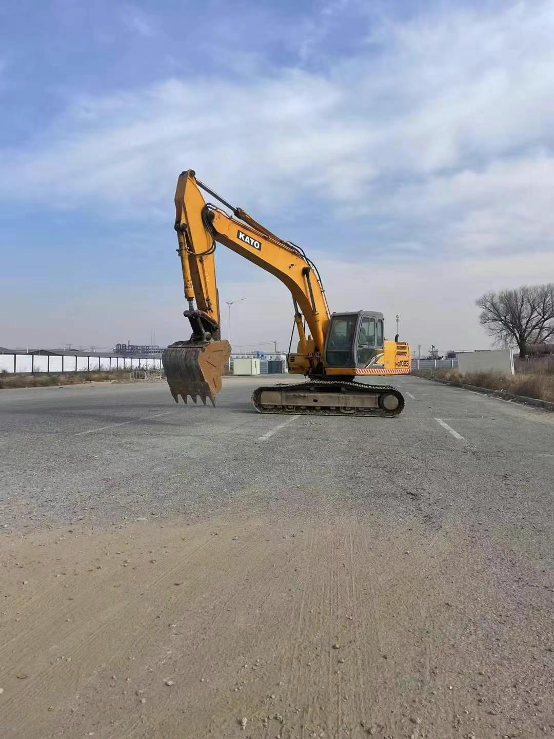 Buy Kato HD1023R Used Excavator / 4 Used Kato HD1023R Excavator 2018 Model / 4