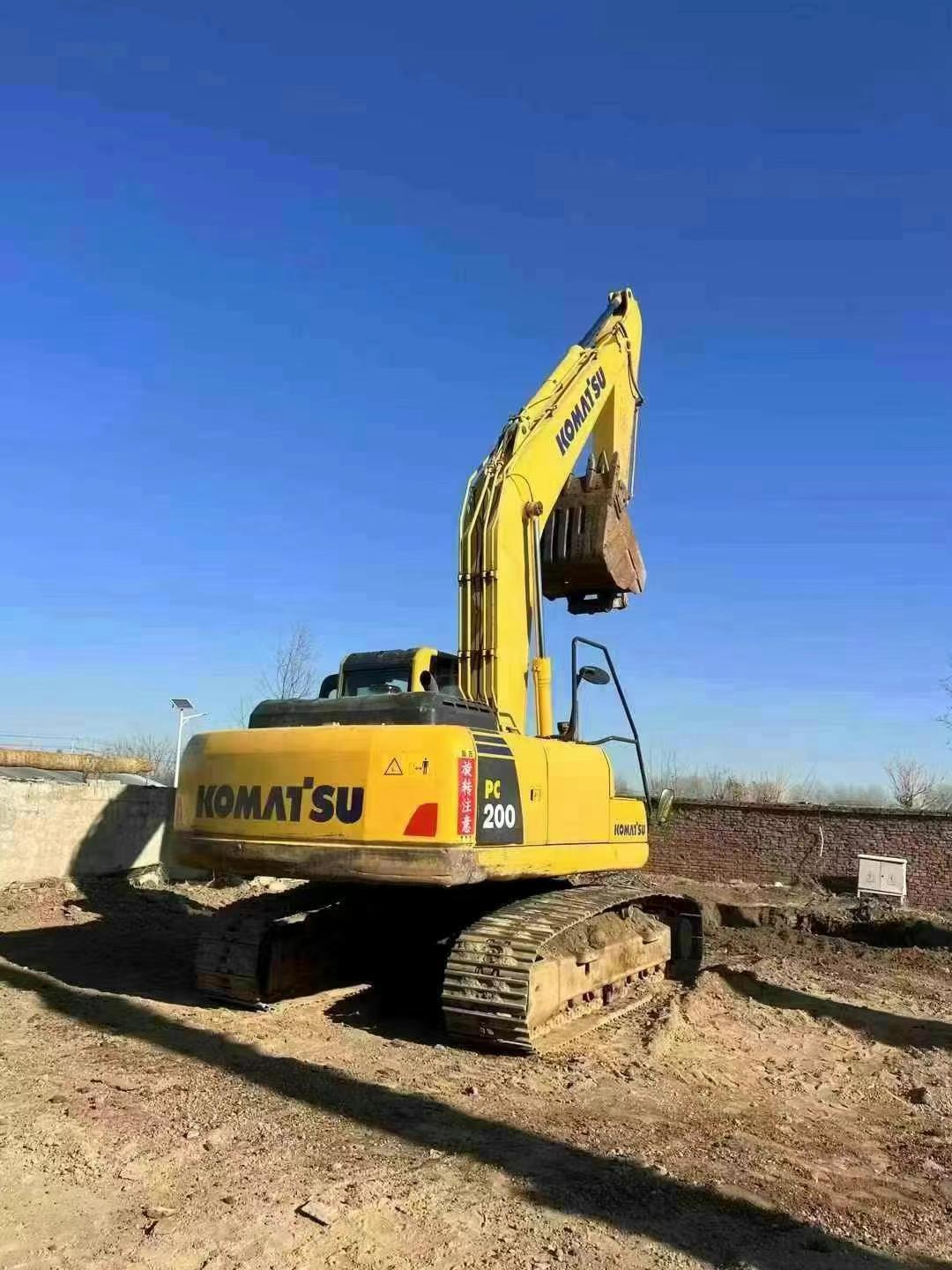 Buy Komatsu PC200LC Used Excavator / 2 Used Komatsu PC200LC Excavator 2016 Model / 2