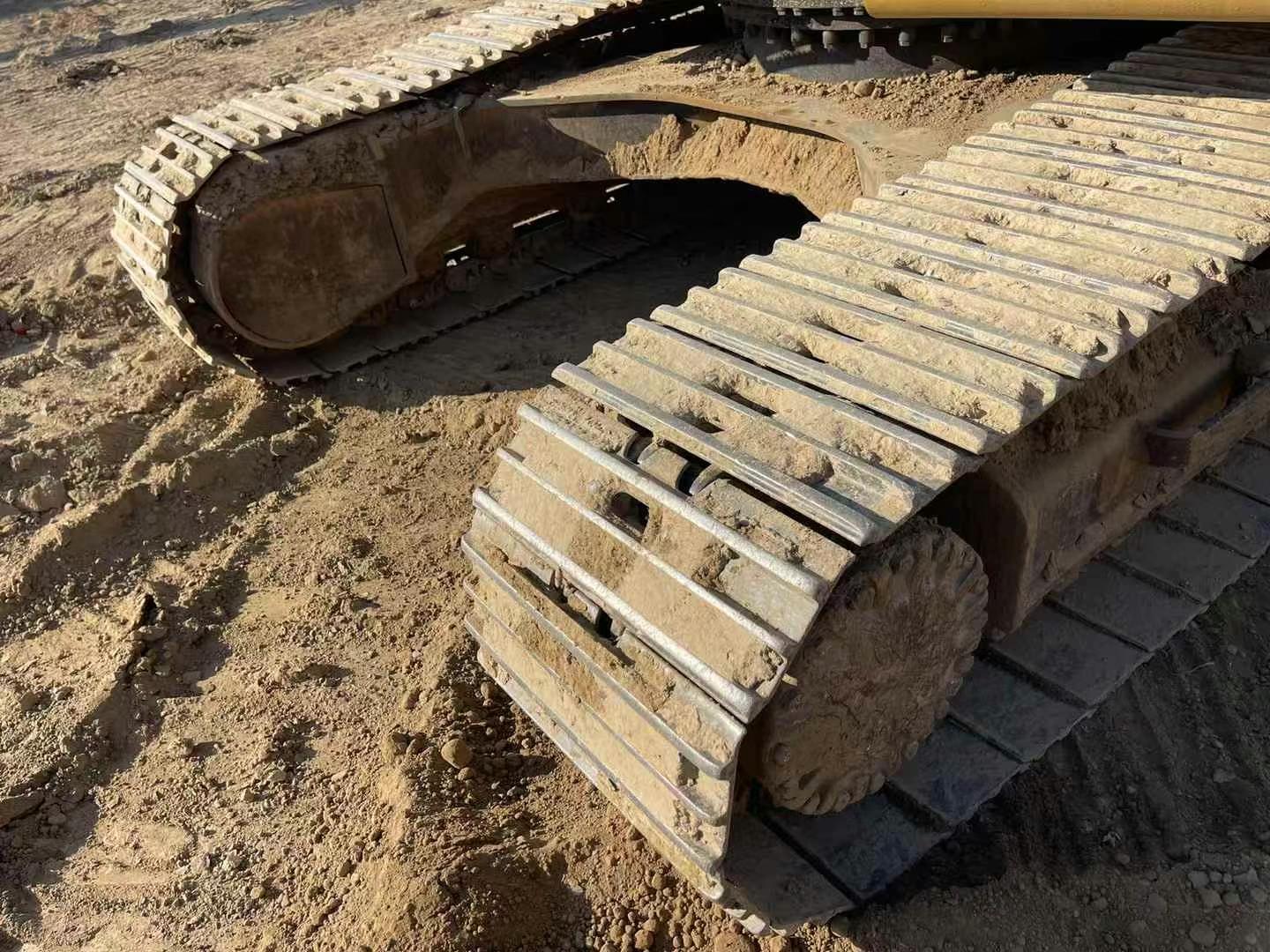 Buy Caterpillar 323D2L Used Excavator / 5 Used Caterpillar 323D2L Excavator 2016 Model / 5