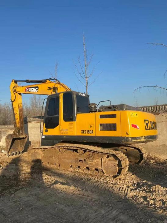 Buy XCMG XE215DA Used Excavator / 1