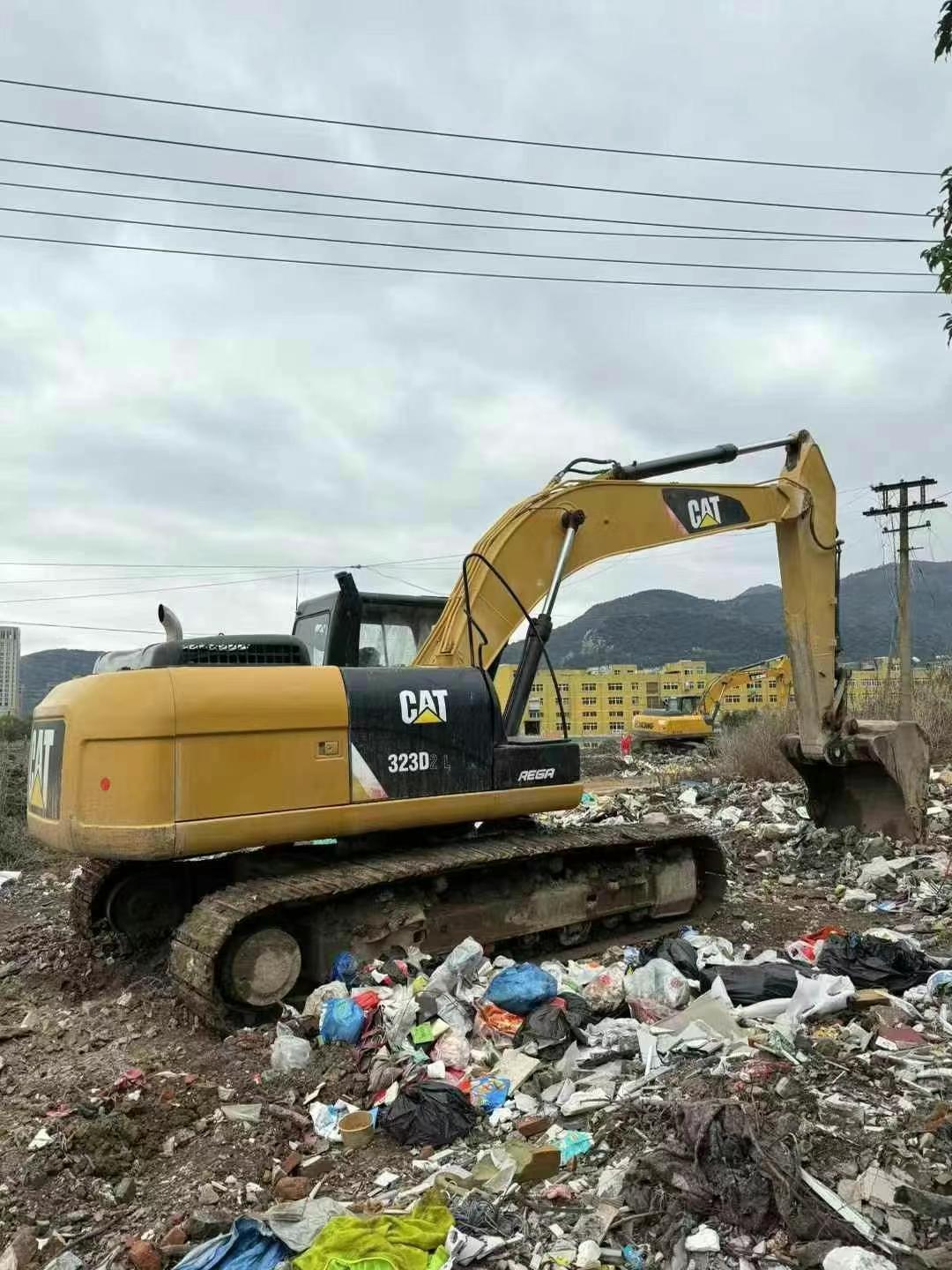 Buy Caterpillar 323 Used Excavator / 2 Used Caterpillar 323 Excavator 2018 Model / 2