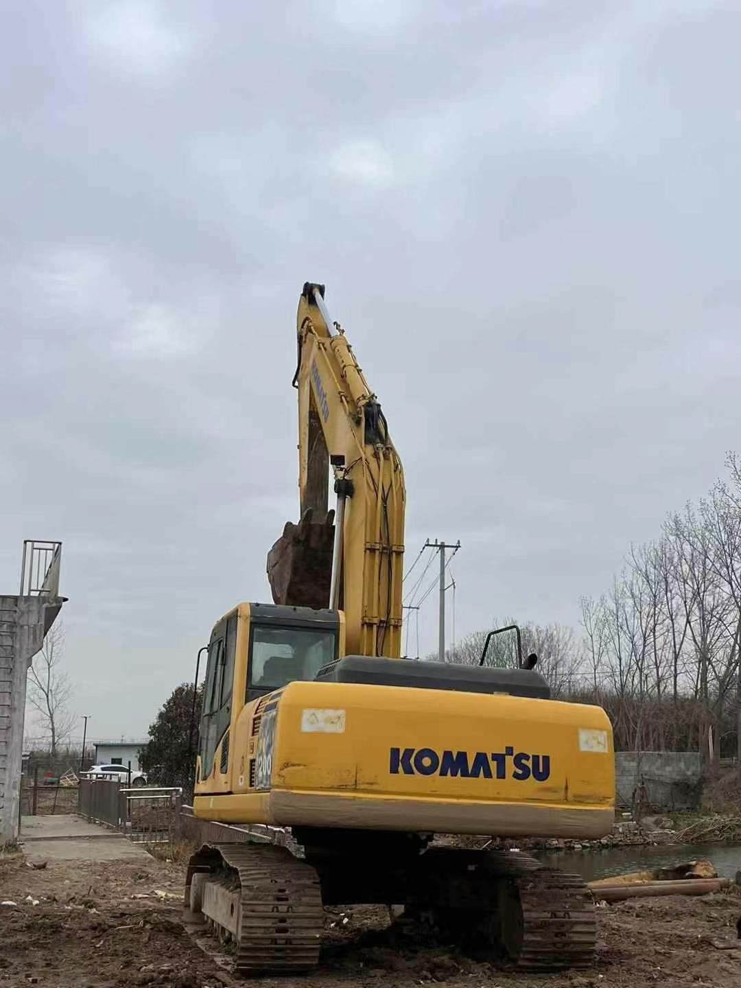 Buy Komatsu PC200-8 Used Excavator / 2 Used Komatsu PC200-8 Excavator 2010 Model / 2