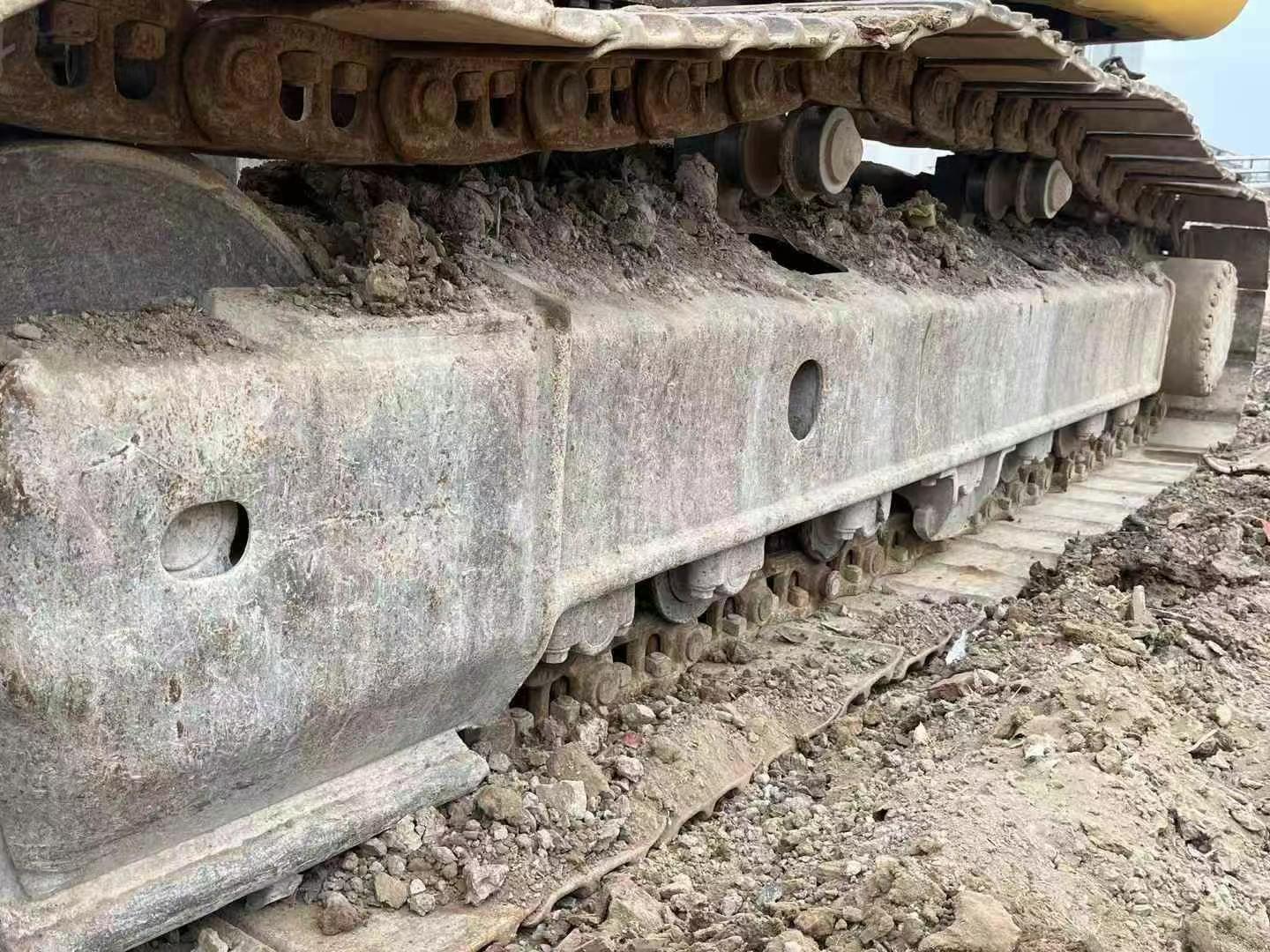 Buy Komatsu PC200-8 Used Excavator / 9 Used Komatsu PC200-8 Excavator 2010 Model / 9