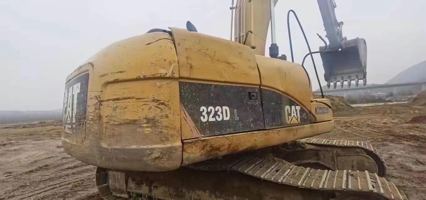 Buy Caterpillar 323 Used Excavator / 8 Used Caterpillar 323 Excavator 2011 Model / 8