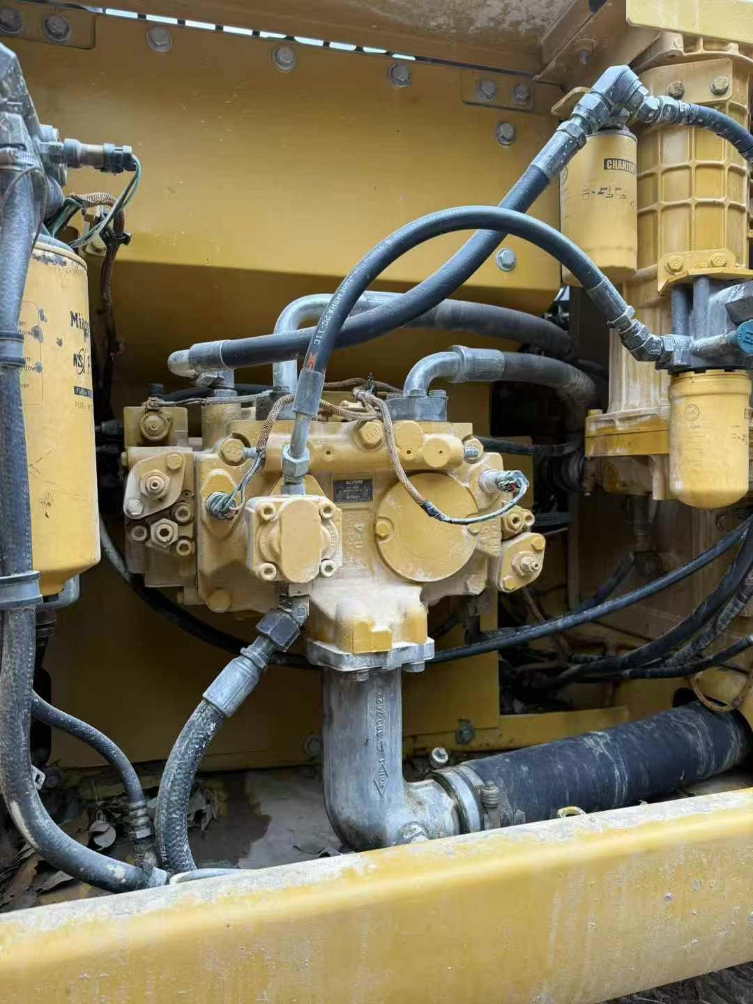 Buy Caterpillar 323 Used Excavator / 7 Used Caterpillar 323 Excavator 2018 Model / 7