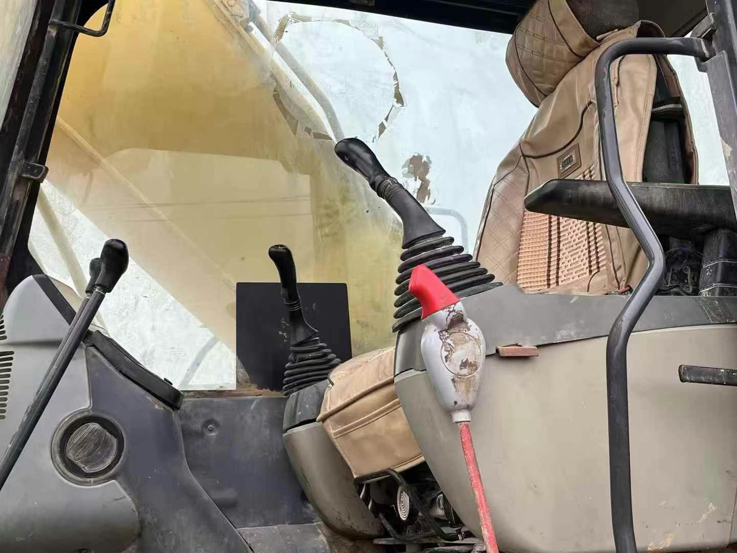 Buy Komatsu PC200-8 Used Excavator / 6 Used Komatsu PC200-8 Excavator 2010 Model / 6