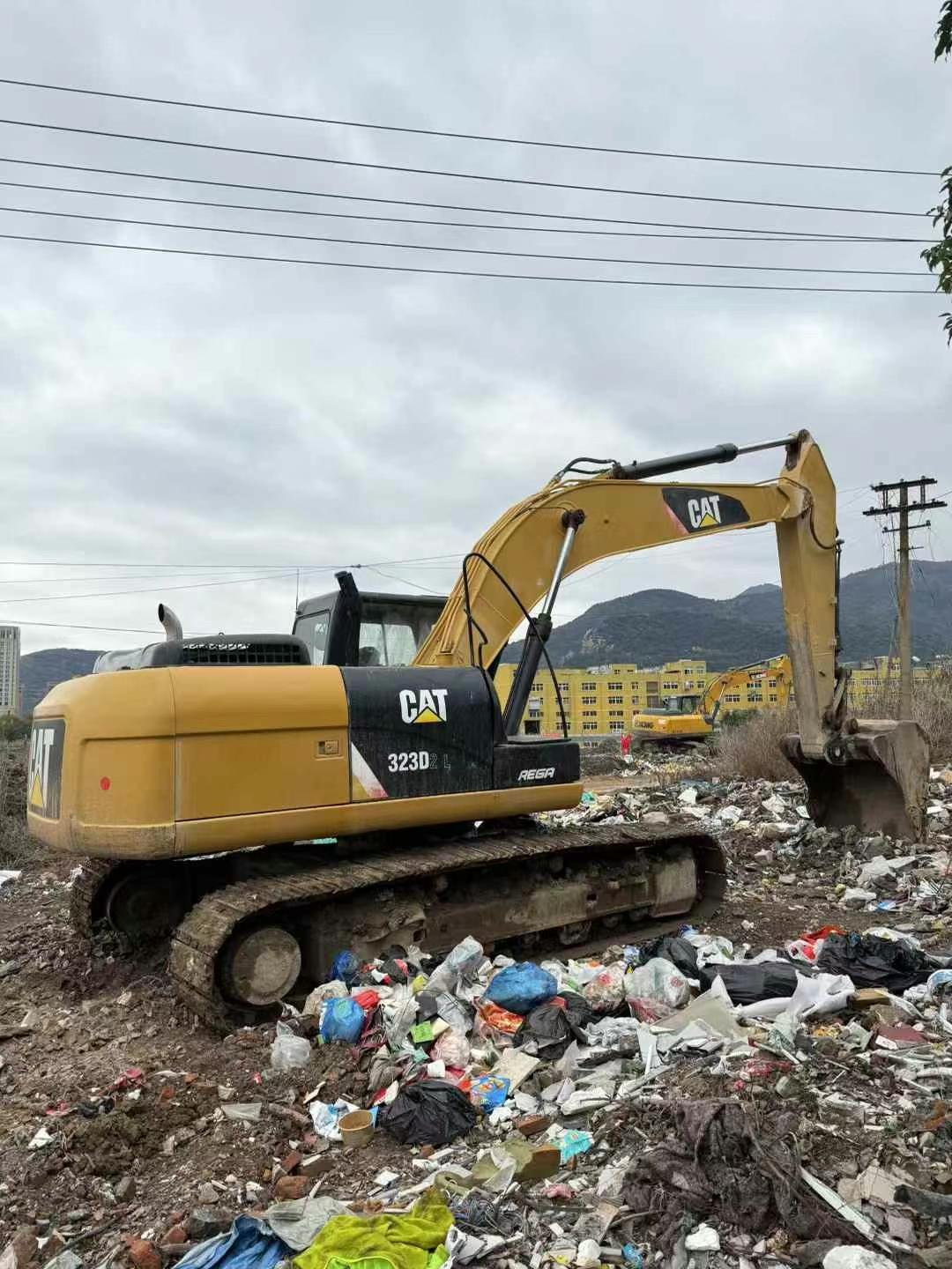 Buy Caterpillar 323 Used Excavator / 2 Used Caterpillar 323 Excavator 2018 Model / 2