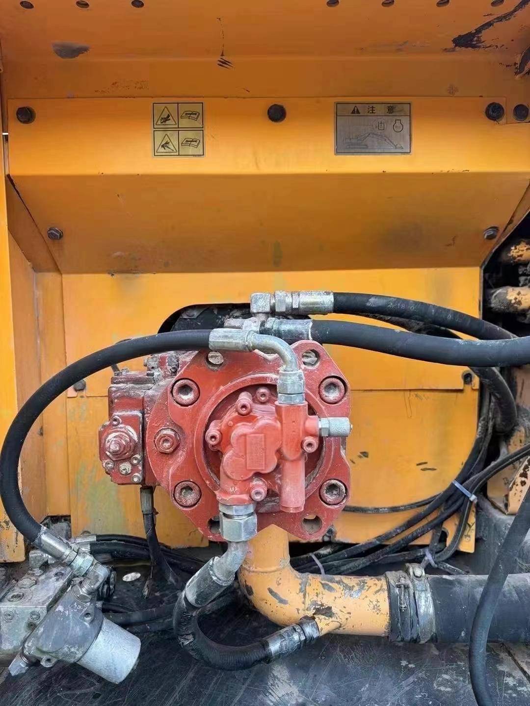 Buy Hyundai R215-7 Used Excavator / 4 Used Hyundai R215-7 Excavator 2011 Model / 4