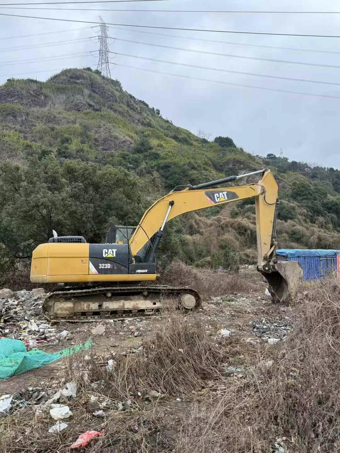 Buy Caterpillar 323 Used Excavator / 4 Used Caterpillar 323 Excavator 2018 Model / 4