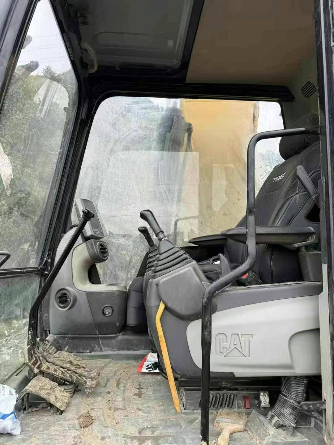 Buy Caterpillar 323 Used Excavator / 8 Used Caterpillar 323 Excavator 2018 Model / 8