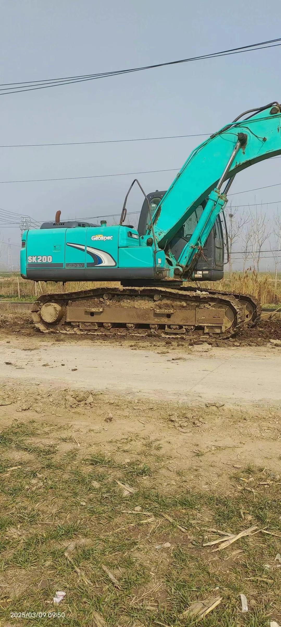 Buy Kobelco SK200 Used Excavator / 3 Used Kobelco SK200 Excavator 2016 Model / 3