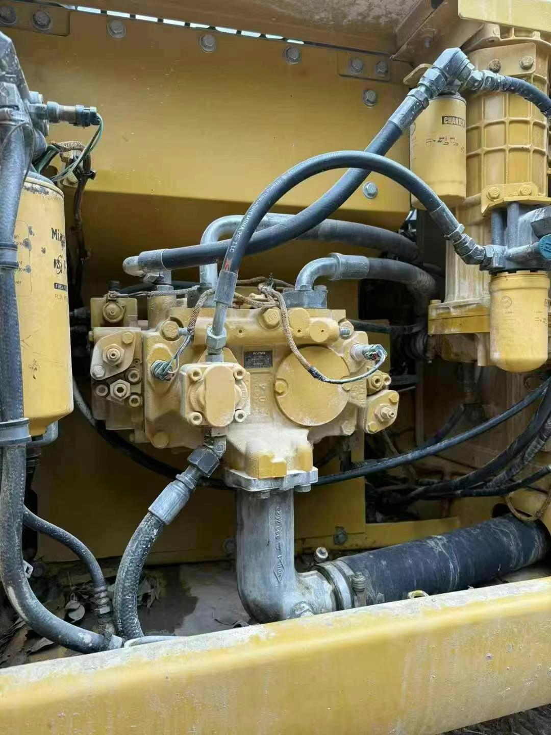 Buy Caterpillar 323 Used Excavator / 7 Used Caterpillar 323 Excavator 2018 Model / 7