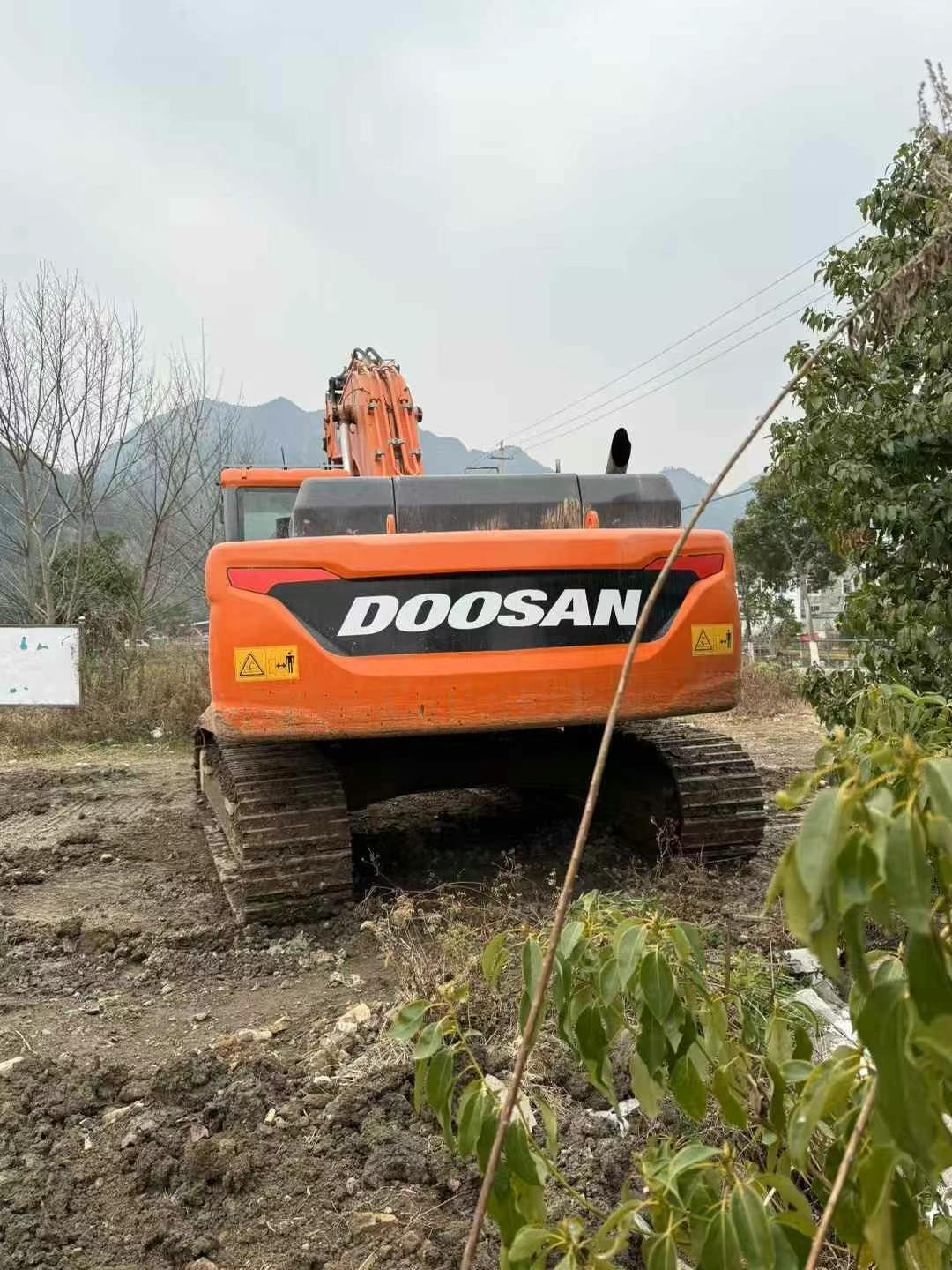Buy Doosan DX80 Used Excavator / 3 Used Doosan DX80 Excavator 2020 Model / 3