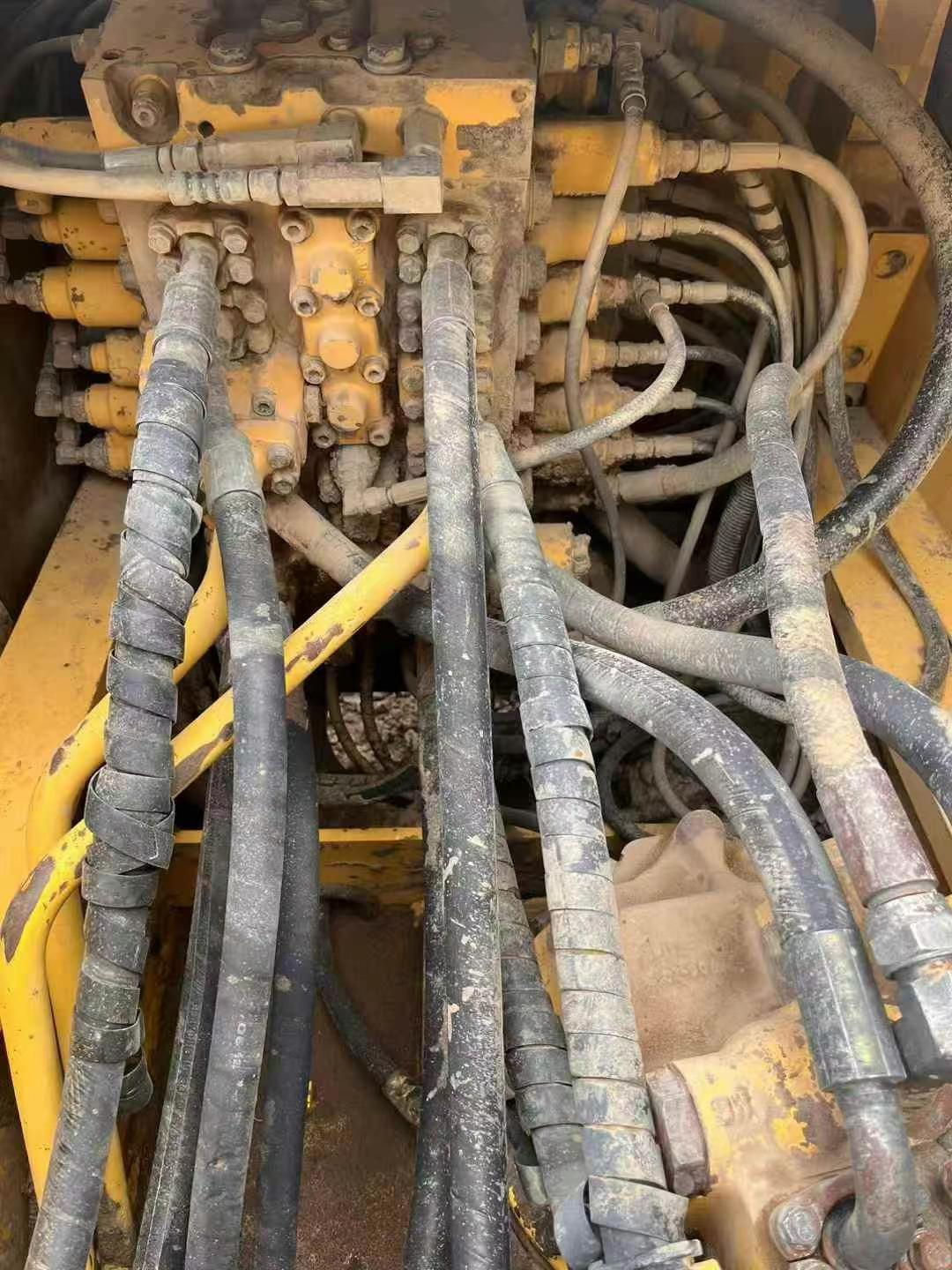 Buy Komatsu PC200-8 Used Excavator / 5 Used Komatsu PC200-8 Excavator 2010 Model / 5