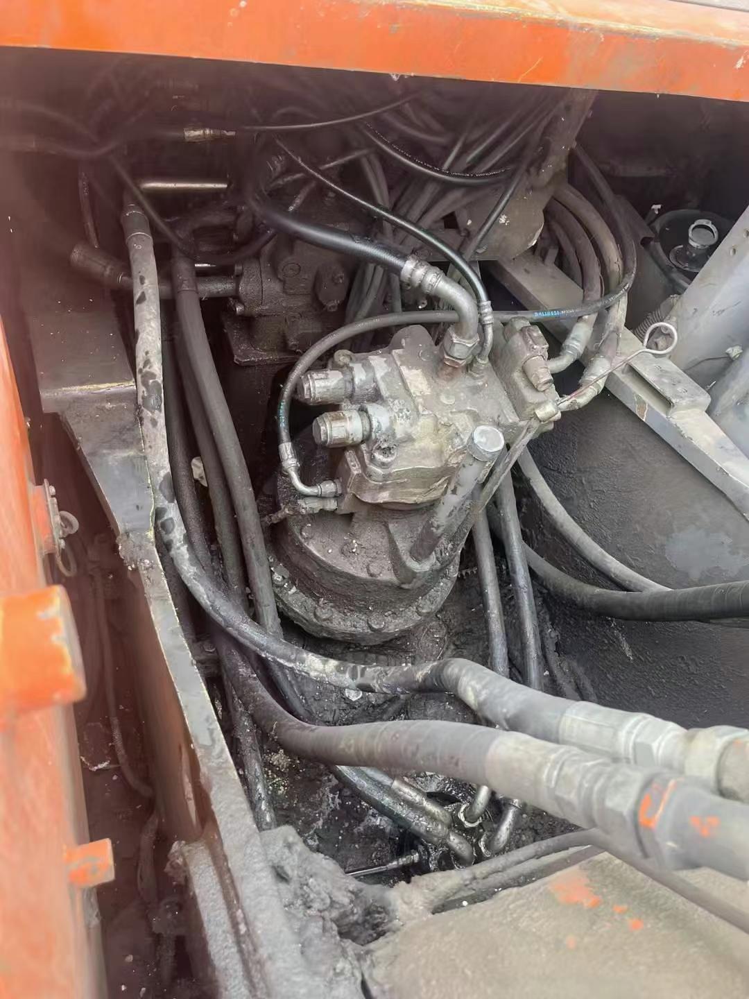 Buy Hitachi ZAXIS200 Used Excavator / 5 Used Hitachi ZAXIS200 Excavator 2016 Model / 5