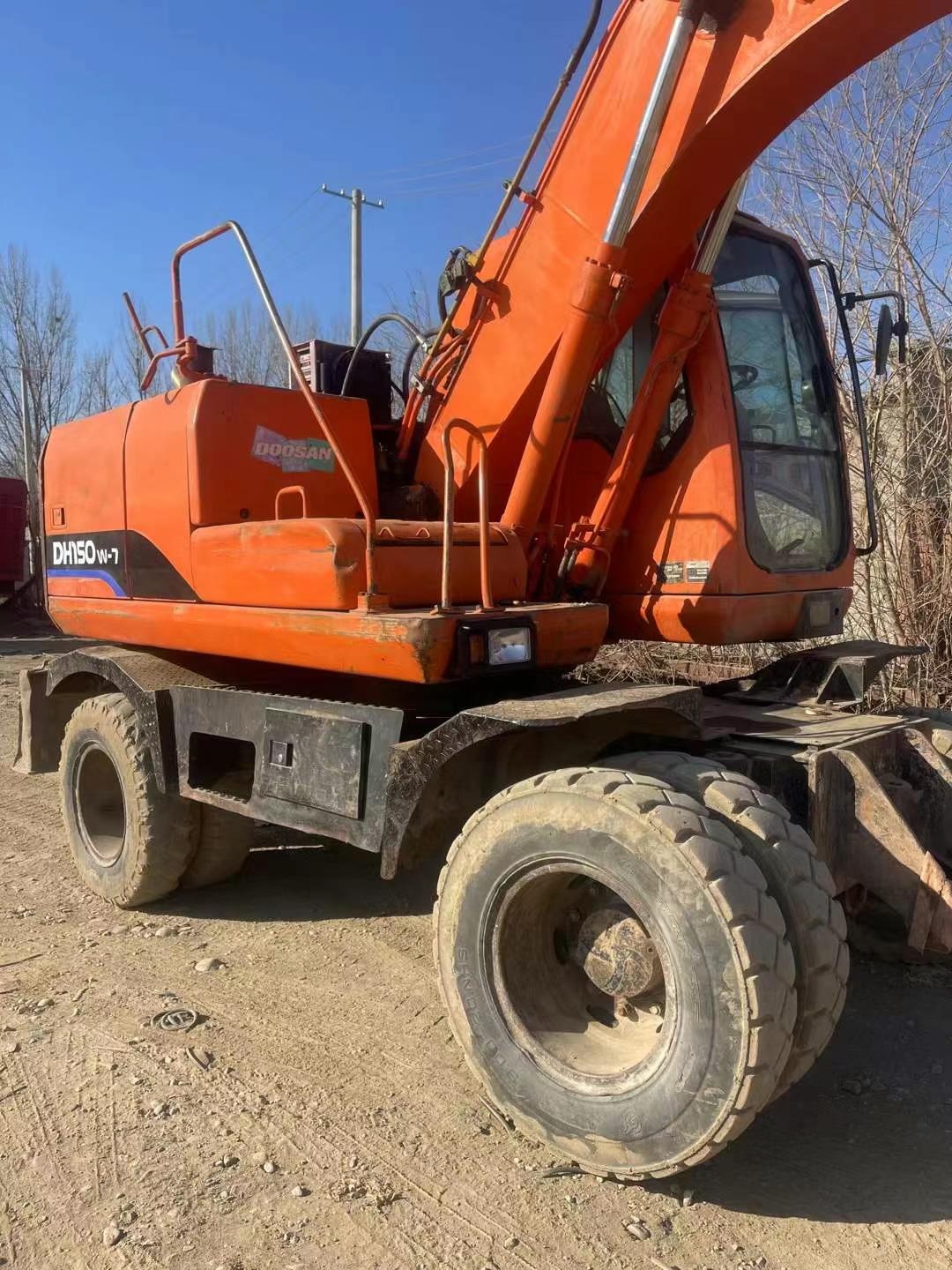 Buy Doosan DX15 Used Excavator / 4 Used Doosan DX15 Excavator 2016 Model / 4