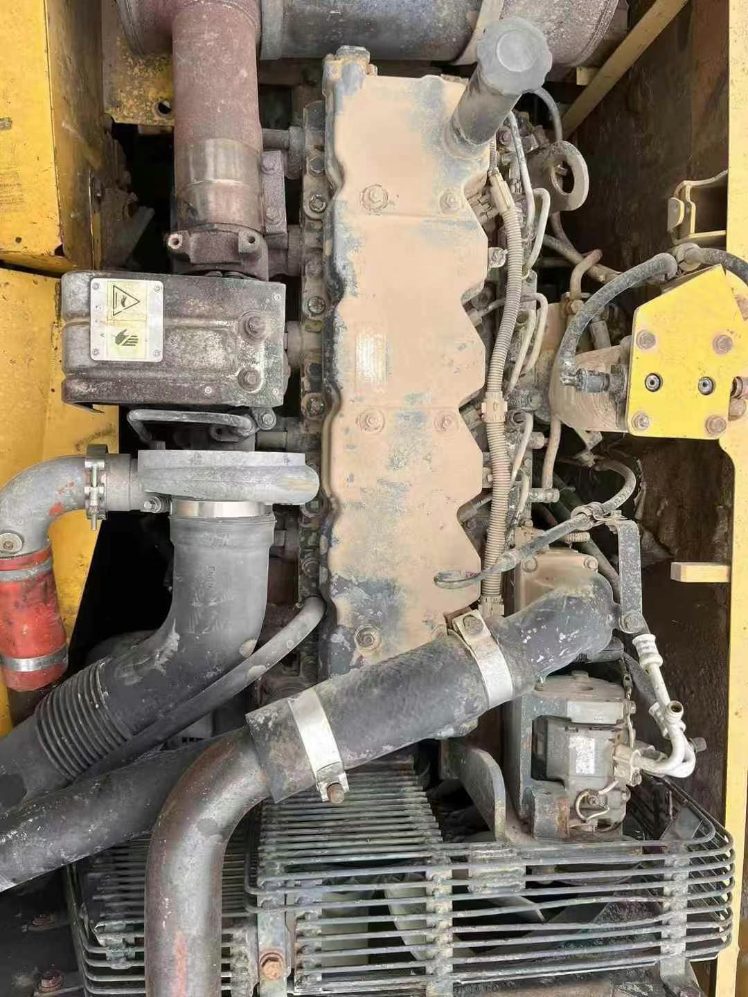 Buy Komatsu PC200-8 Used Excavator / 4 Used Komatsu PC200-8 Excavator 2010 Model / 4