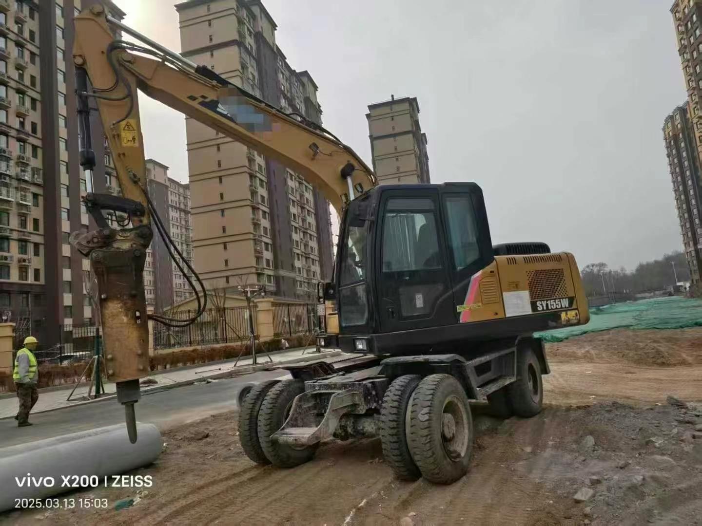 Buy Sany SY55 Used Excavator / 1