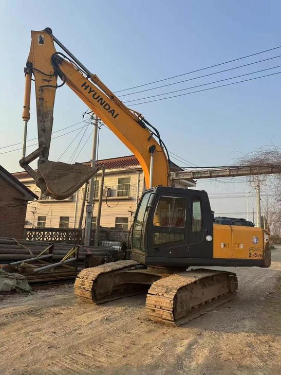 Buy Hyundai R215-7C Used Excavator / 1