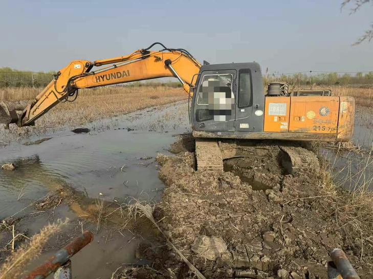 Buy Hyundai R215-7C Used Excavator / 1