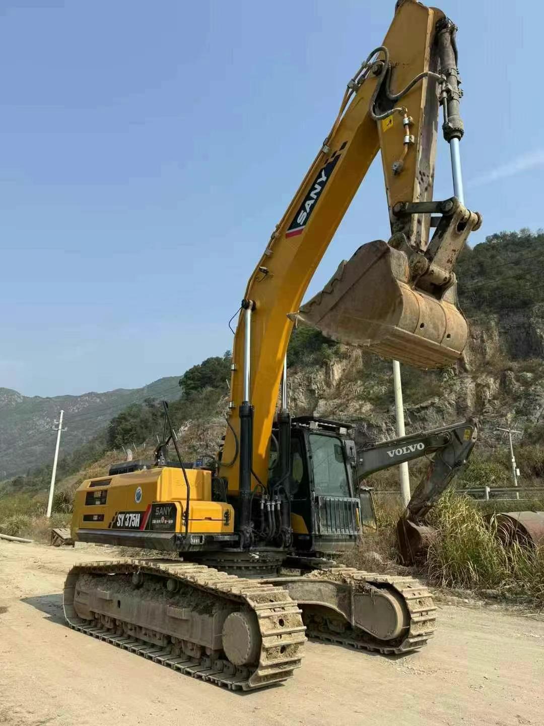 Buy Sany SY75 Used Excavator / 1