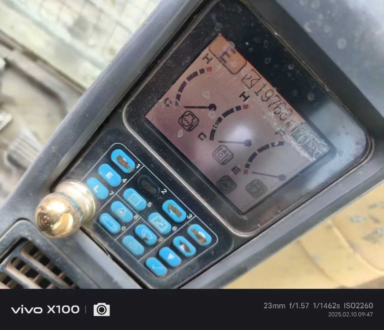 Buy Komatsu PC60 Used Excavator / 9 Used Komatsu PC60 Excavator 2011 Model / 9