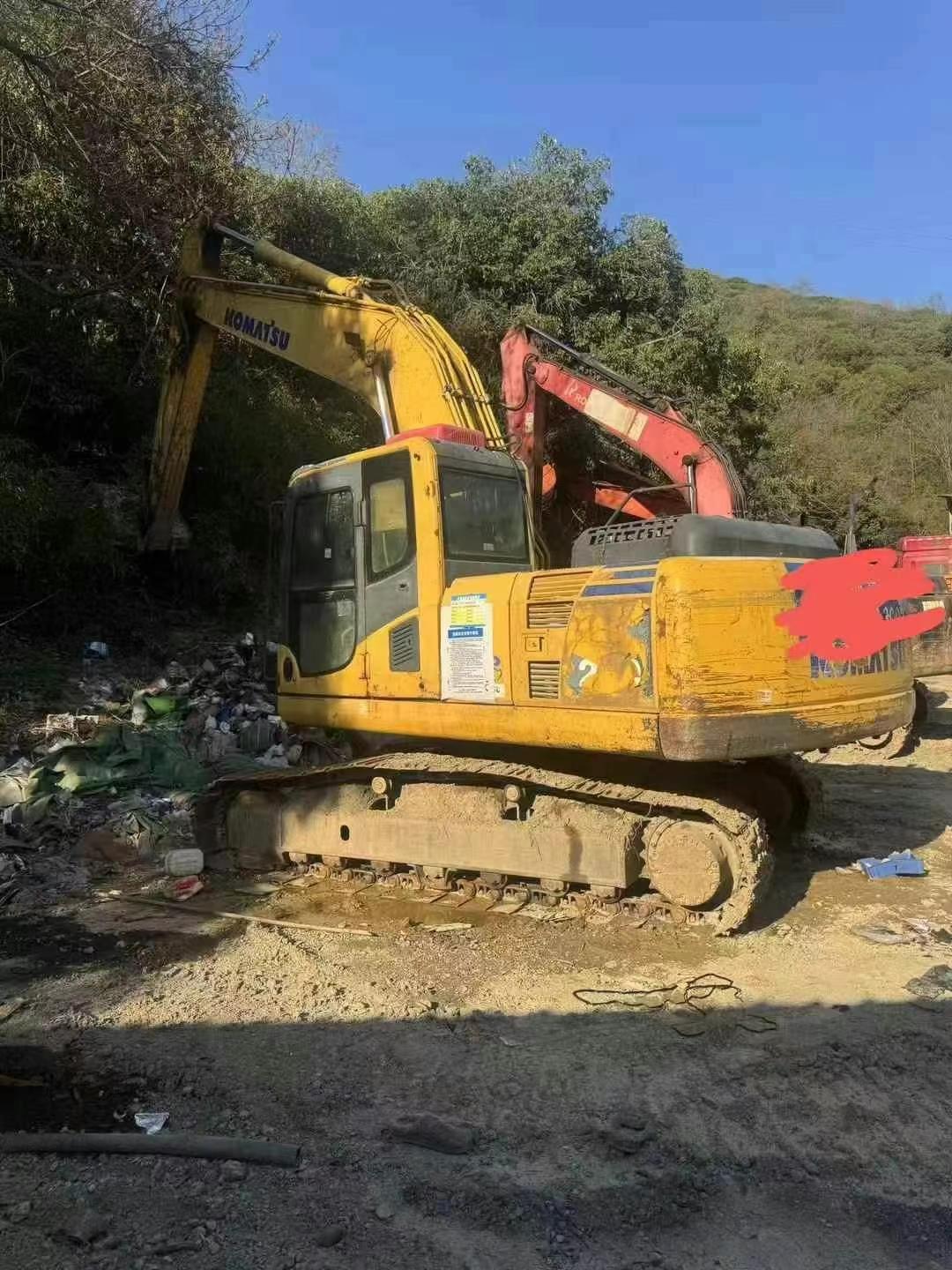 Buy Komatsu PC200-8 Used Excavator / 1