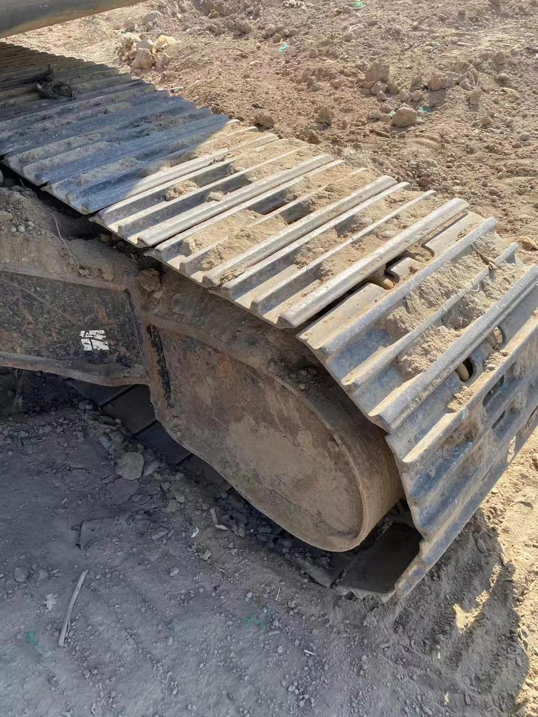 Buy Hitachi ZX240 Used Excavator / 3 Used Hitachi ZX240 Excavator 2016 Model / 3