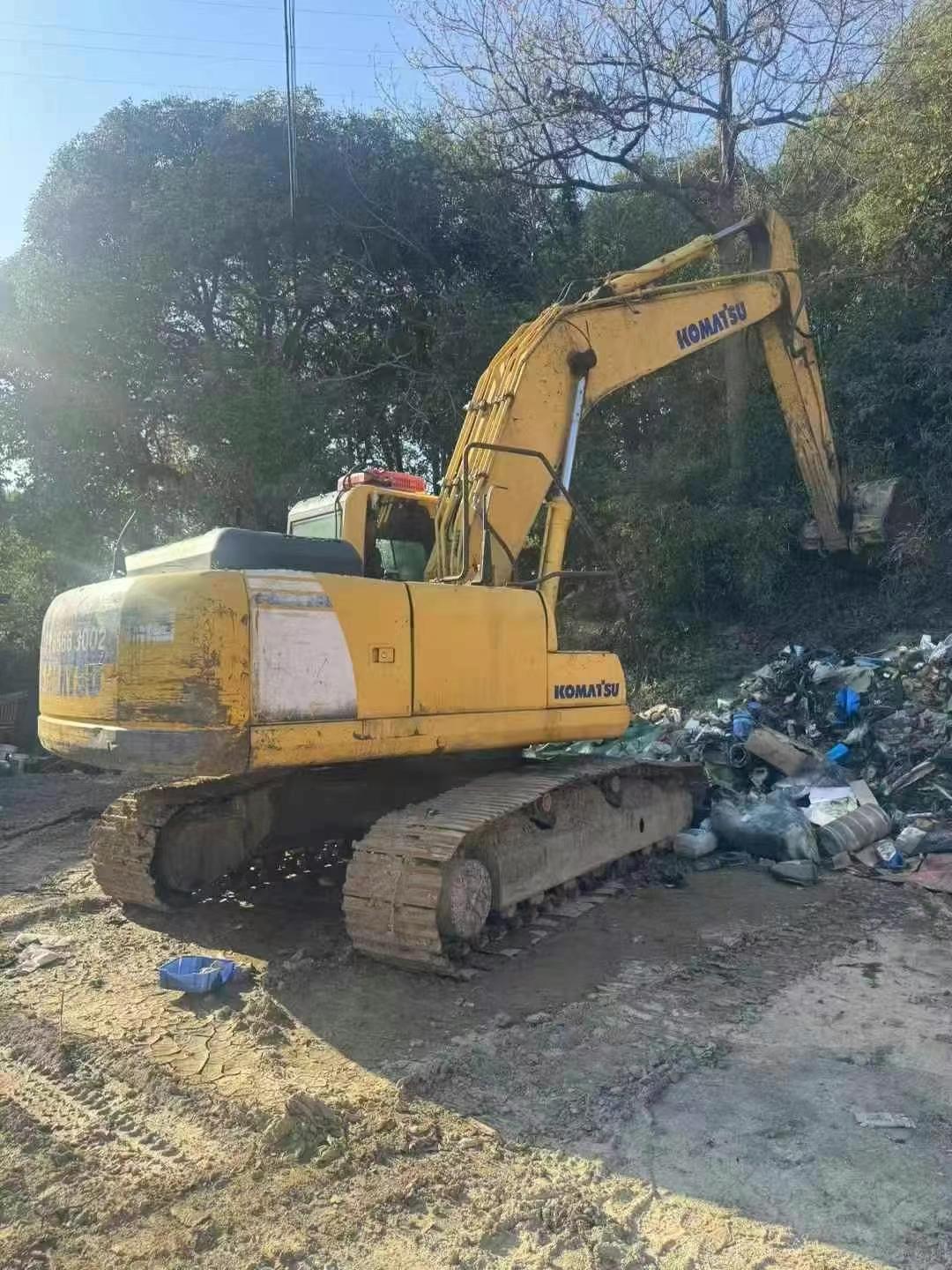 Buy Komatsu PC200-8 Used Excavator / 4 Used Komatsu PC200-8 Excavator 2010 Model / 4