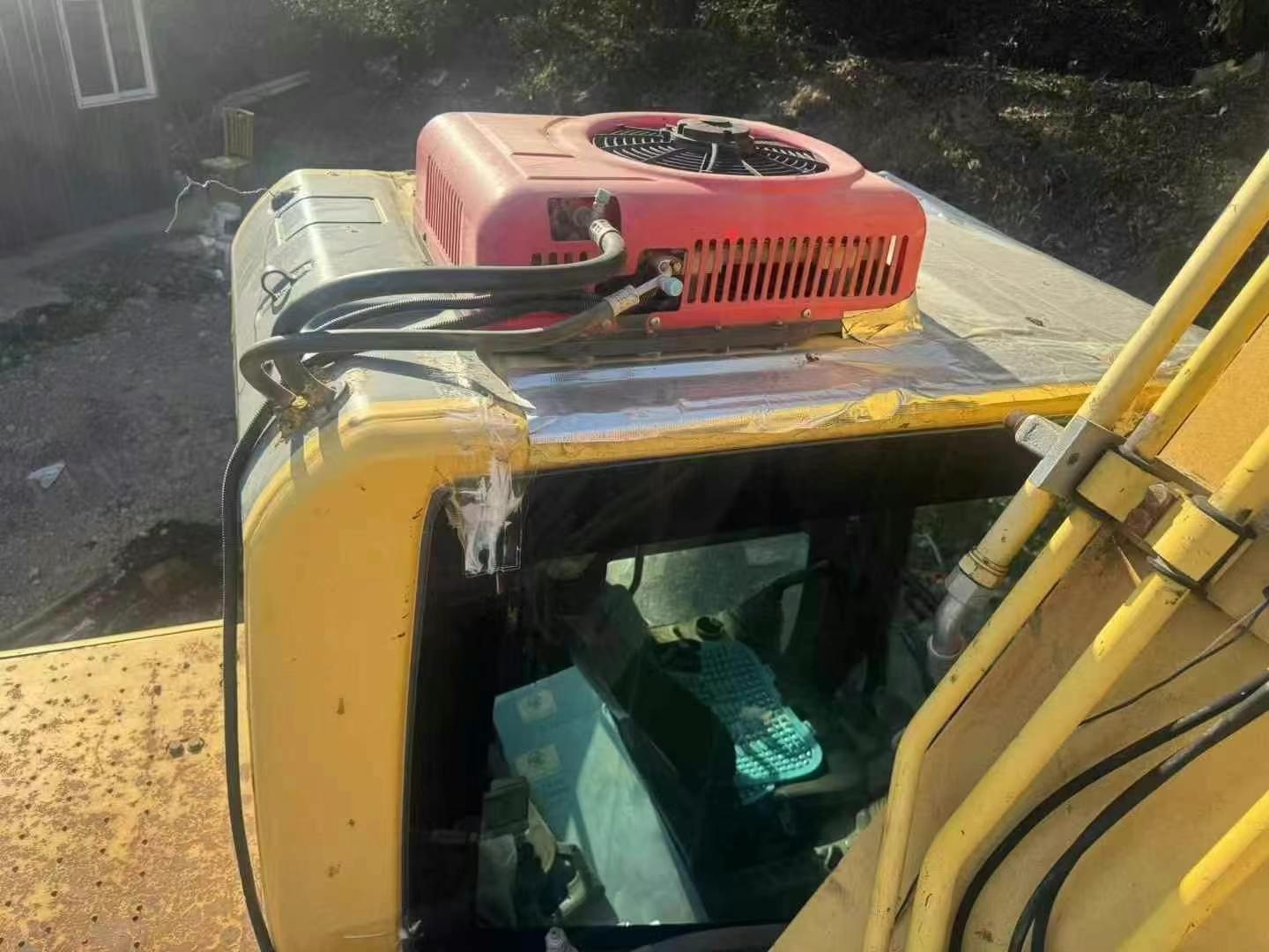 Buy Komatsu PC200-8 Used Excavator / 8 Used Komatsu PC200-8 Excavator 2010 Model / 8