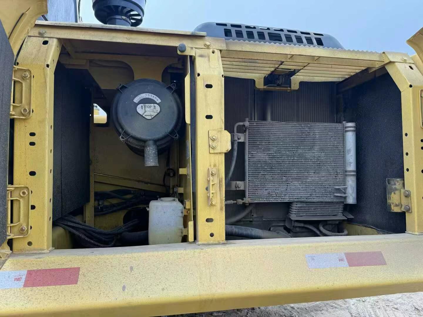 Buy Komatsu PC240-11M0 Used Excavator / 8 Used Komatsu PC240-11M0 Excavator 2016 Model / 8