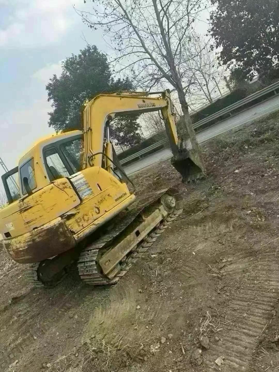 Buy Komatsu PC60-7 Used Excavator / 2 Used Komatsu PC60-7 Excavator 2016 Model / 2