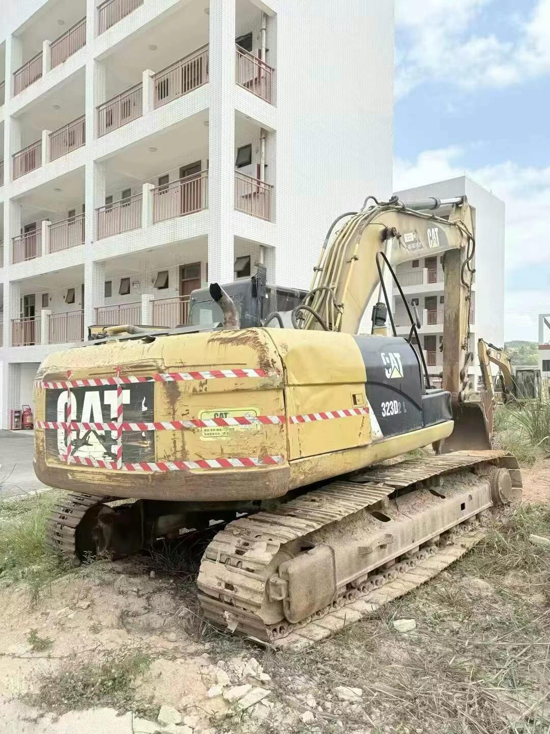 Buy Caterpillar 323D2L Used Excavator / 2 Used Caterpillar 323D2L Excavator 2016 Model / 2