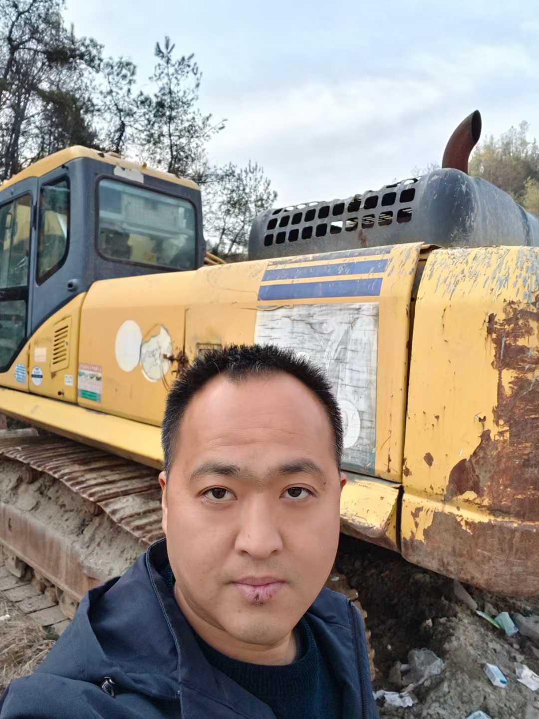 Buy Komatsu PC60 Used Excavator / 1