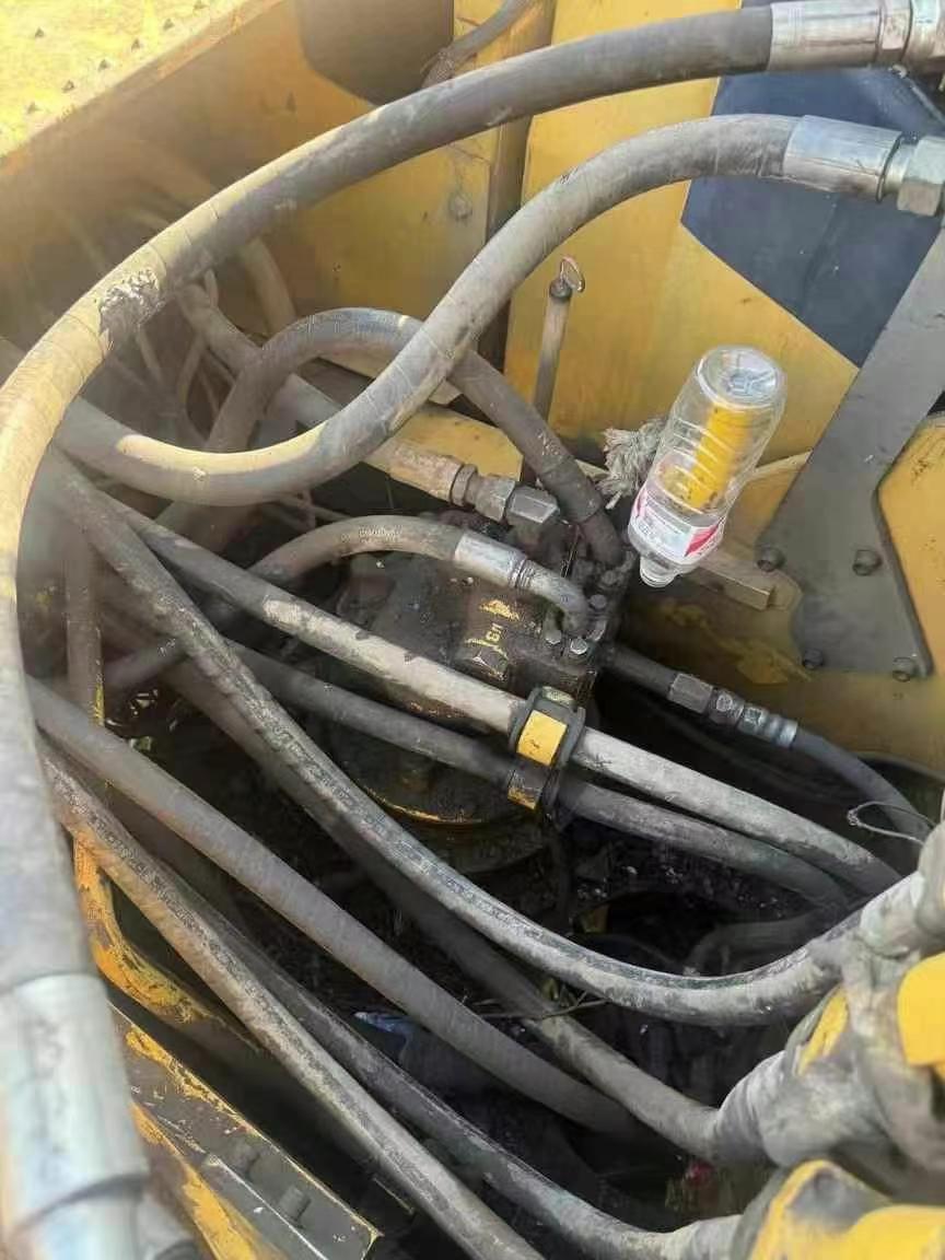 Buy Komatsu PC200-8 Used Excavator / 7 Used Komatsu PC200-8 Excavator 2010 Model / 7