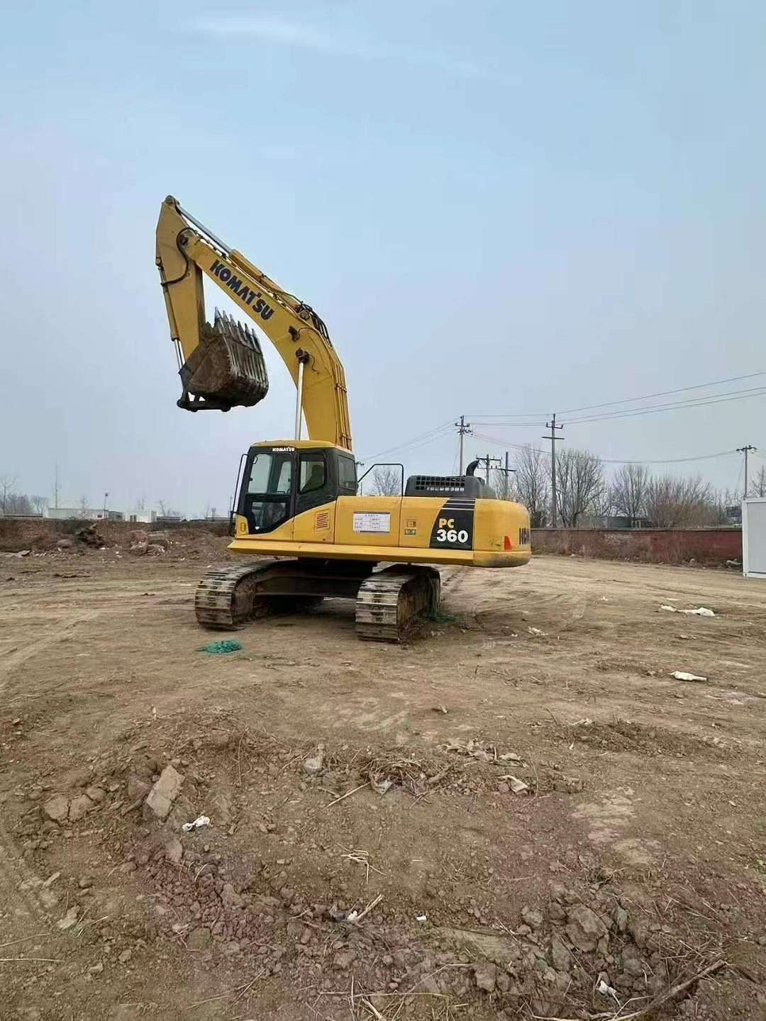 Buy Komatsu PC60 Used Excavator / 1