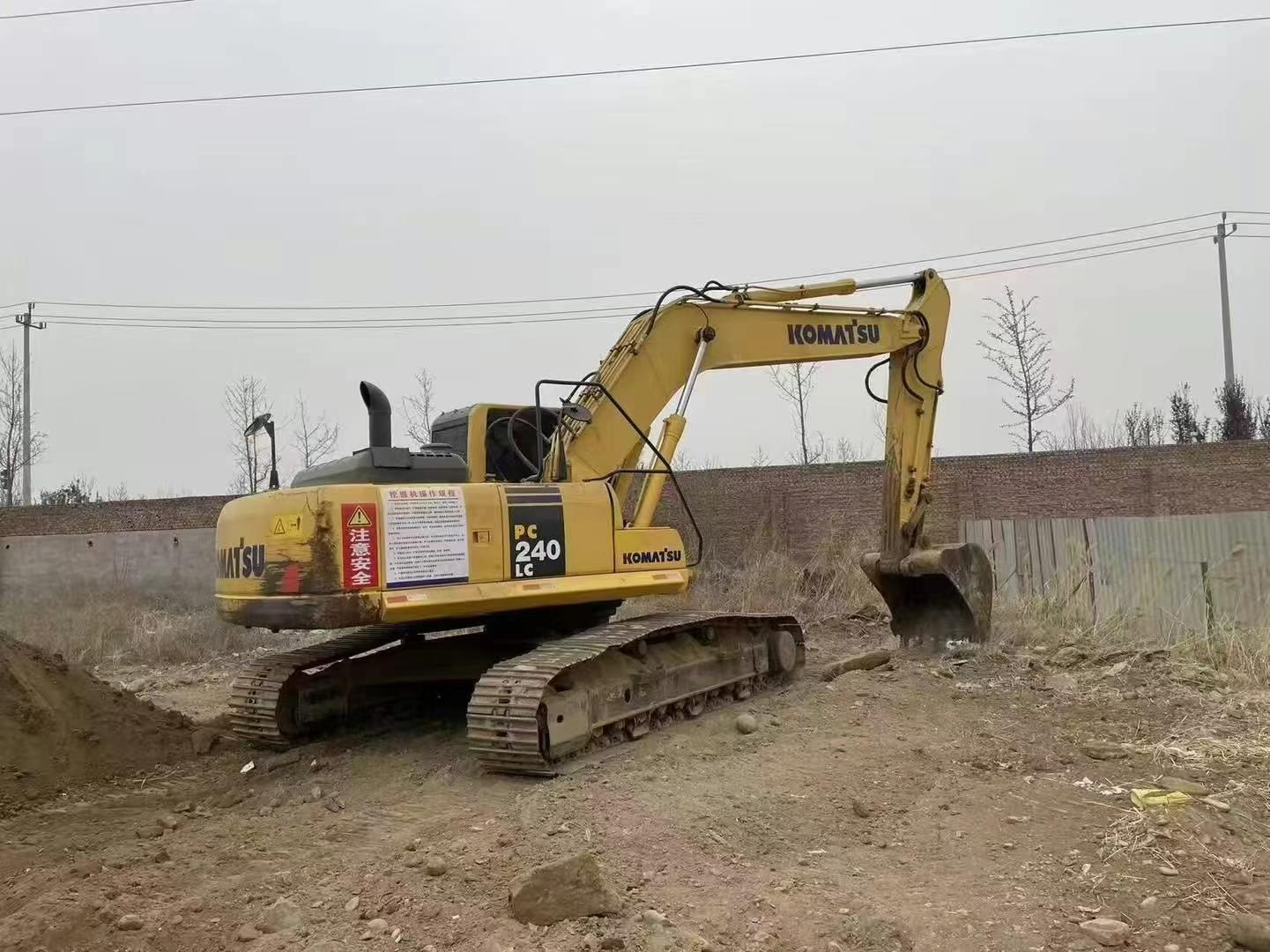 Buy Komatsu PC240-11M0 Used Excavator / 4 Used Komatsu PC240-11M0 Excavator 2016 Model / 4